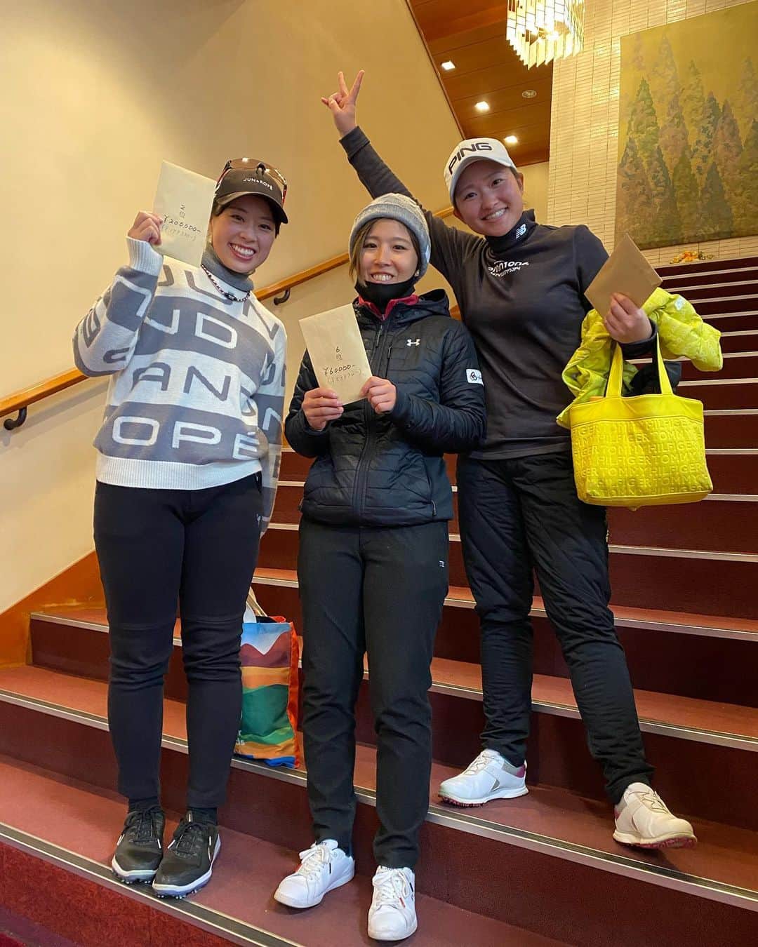 新井里茄のグルメインスタ