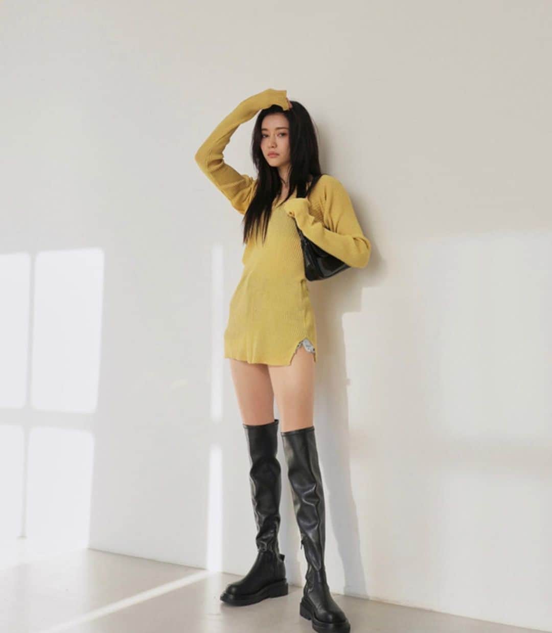 パク・ソラのインスタグラム：「😛🖤」