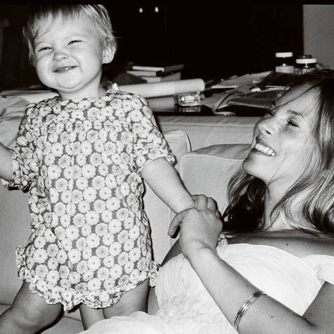 bonpointのインスタグラム：「Style from mother to daughter. Kate and Lila.  Regram @lilamoss #inspiration #motherdaughter #style」