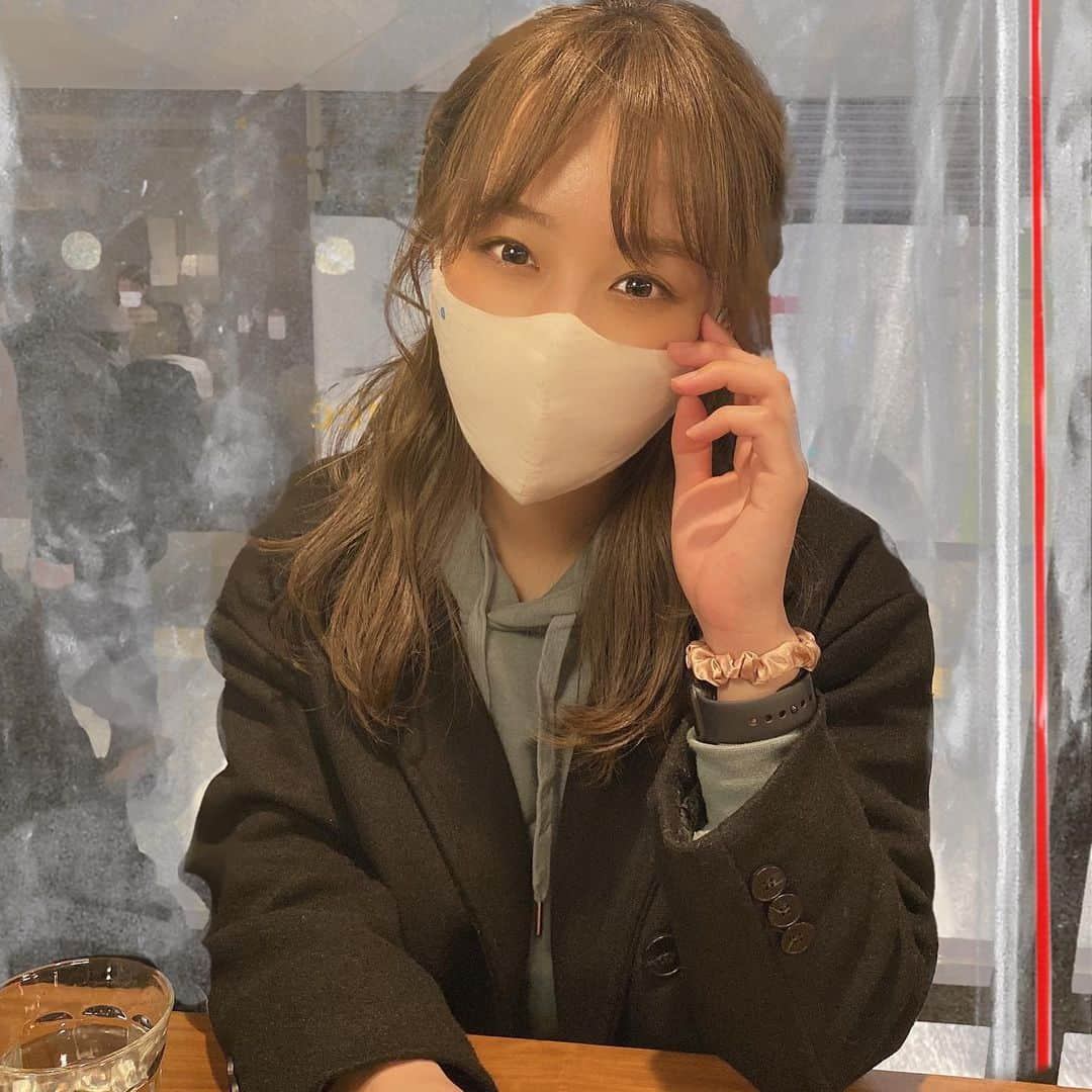 鎌田菜月さんのインスタグラム写真 - (鎌田菜月Instagram)「🥶🖤 #coat #過去pic #beep #halfup #black #hairarrange」2月9日 20時59分 - nacky_k829