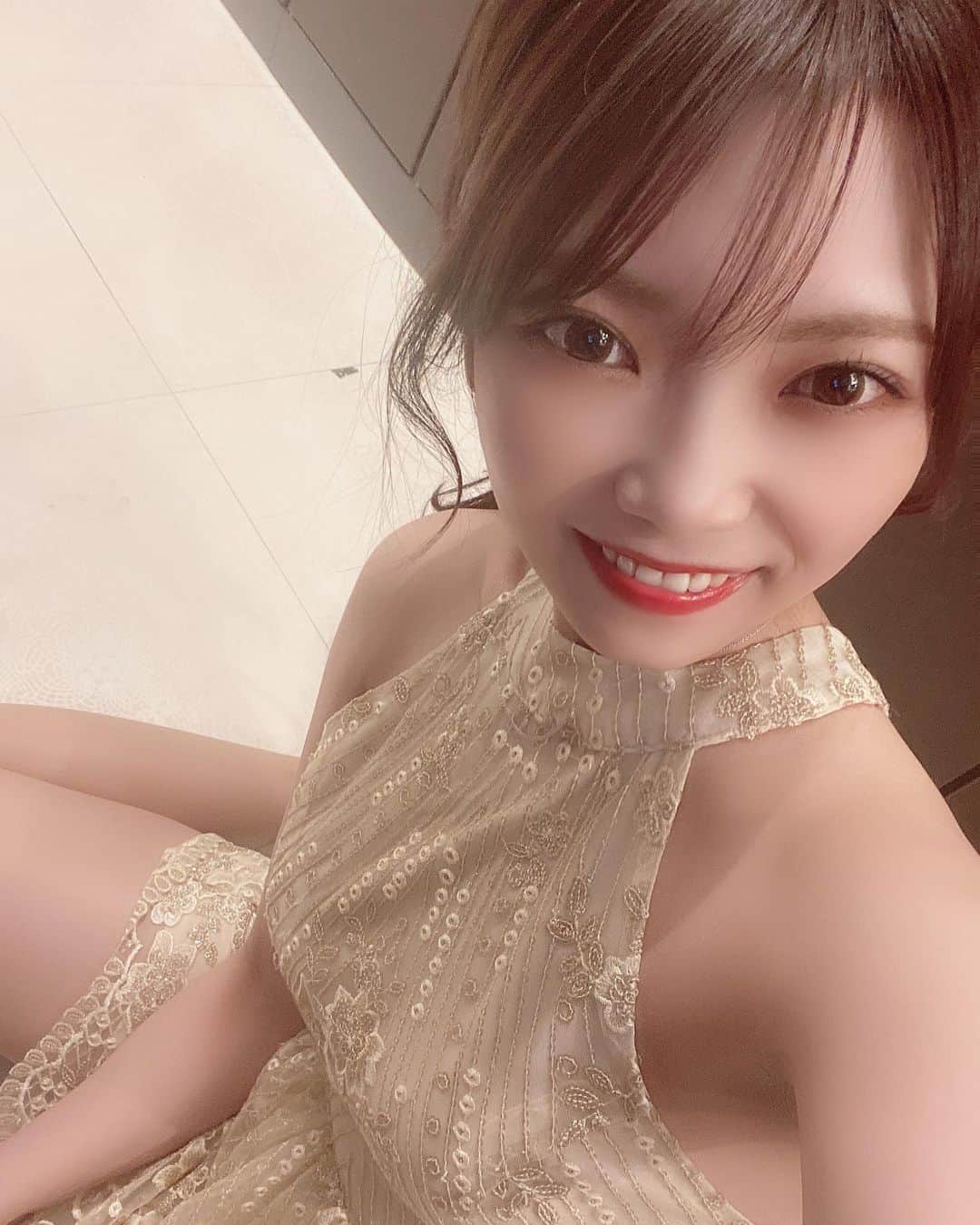 霜月芽衣のインスタグラム：「TikTok、お題何がいーでしょうか🥺」
