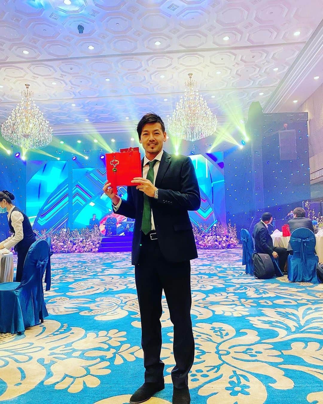 のインスタグラム：「パーティー　party  #スーツ #ネクタイ #ファッション #fashion #style  #suit #vietnam  #saigon #hochiminhcity」