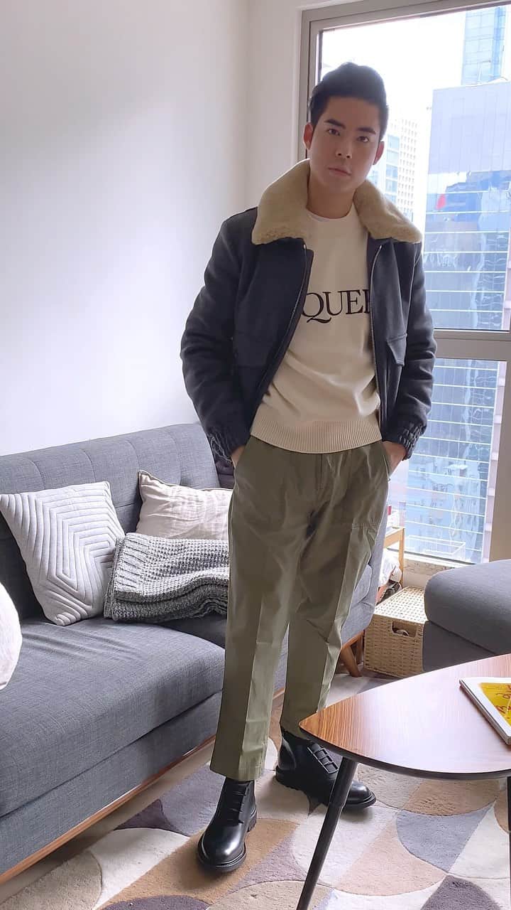 Christoffer Chengのインスタグラム：「Who knew cleaning out my apartment for Lunar New Year can be so much fun?   Check out the outfits I found hiding all around my place, perfect for the upcoming LNY holidays!!   Don’t miss out on the special LNY promotions on @mrporterlive  - the ultimate online retail destination for men's style, combining the best international menswear with expert advice and inspirational content to get yourself looking sharp for the year of the Ox!  #lunarnewyear」