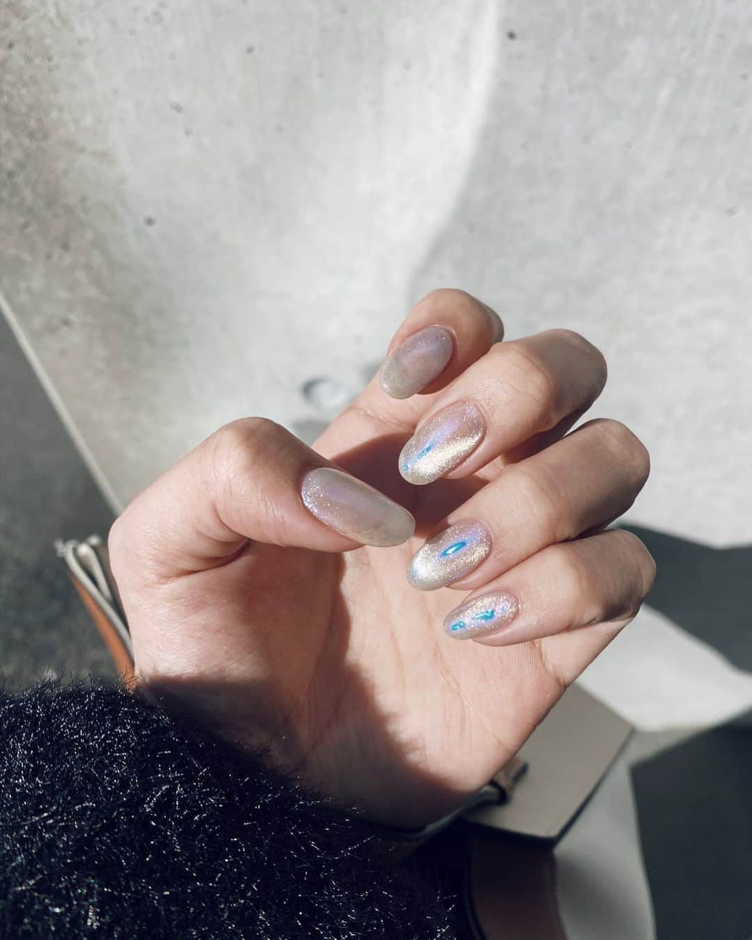 のインスタグラム：「magnet nail🫐💎」