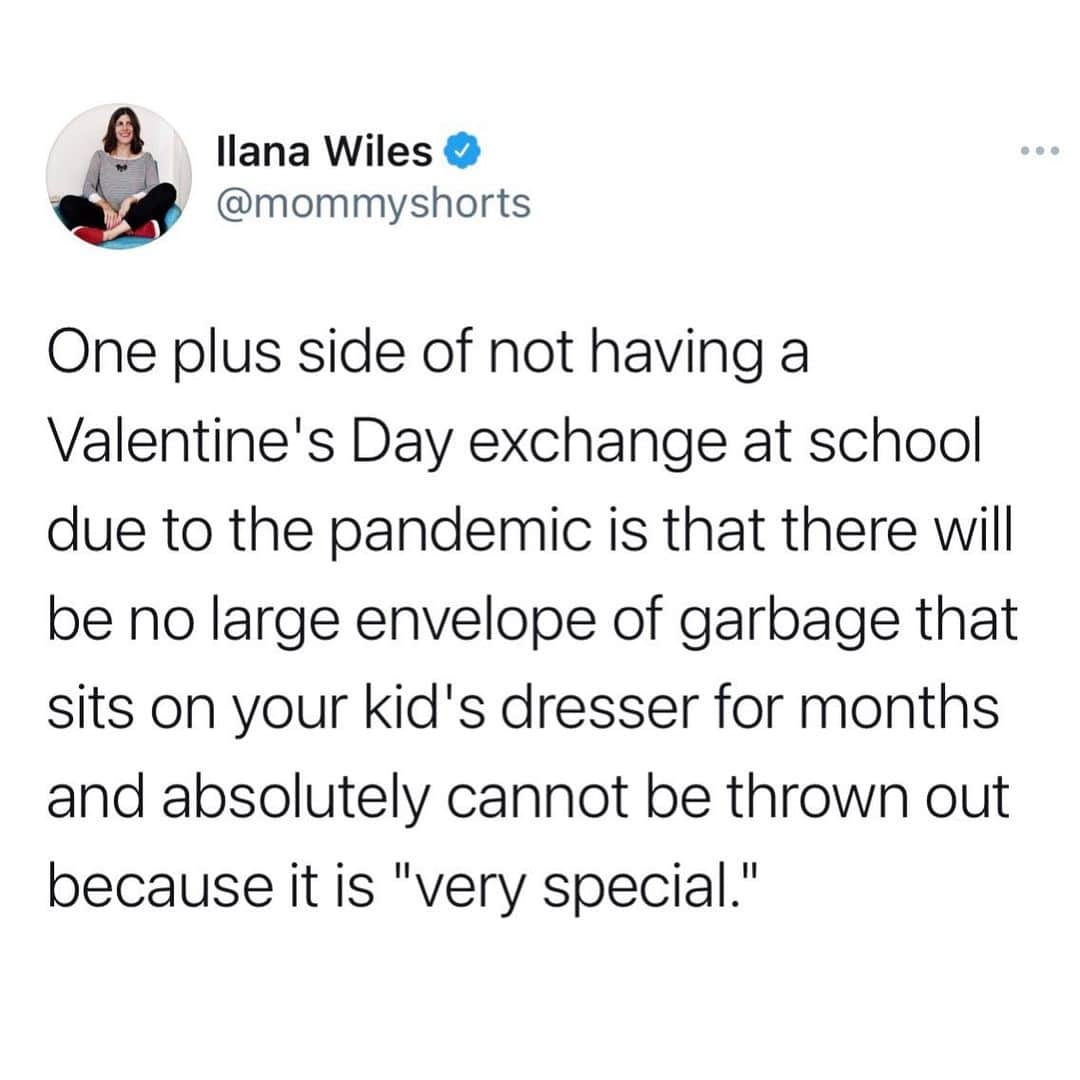 Average Parent Problemsのインスタグラム：「I think my 8yo still has last year’s large envelope of Valentine’s Day garbage. #valentinesday #averageparentproblems Follow @mommyshorts on Twitter!」