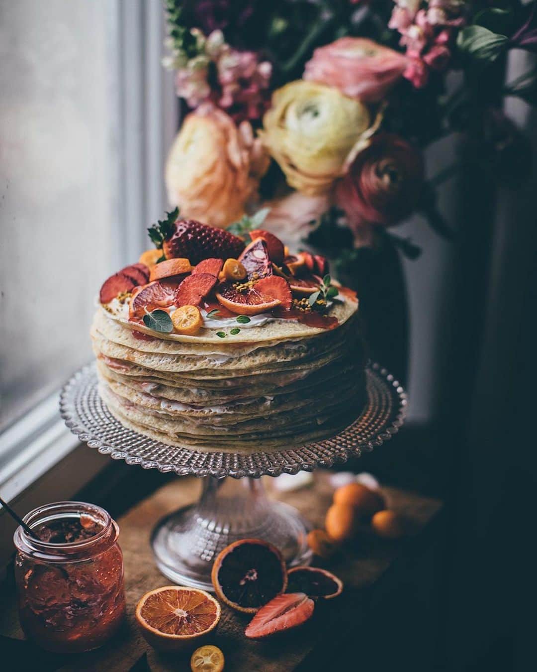 Our Food Storiesさんのインスタグラム写真 - (Our Food StoriesInstagram)「Hope you are having a cozy day ☕️ Find the recipe for this delicious gluten-free Crêpe cake with blood orange-ginger jam on the blog, link is in profile 🍊😋#ourfoodstories ____ #cozyhome #teatime☕️ #wintermood #breakfastideas #breakfastinbed #bedlinen #fellowmag #verilymoment #glutenfreefood #glutenfri #glutenfrei #momentslikethese #morningslikethese #foodphotographer #foodstyling #germanfoodblogger #simplejoys」2月9日 21時37分 - _foodstories_