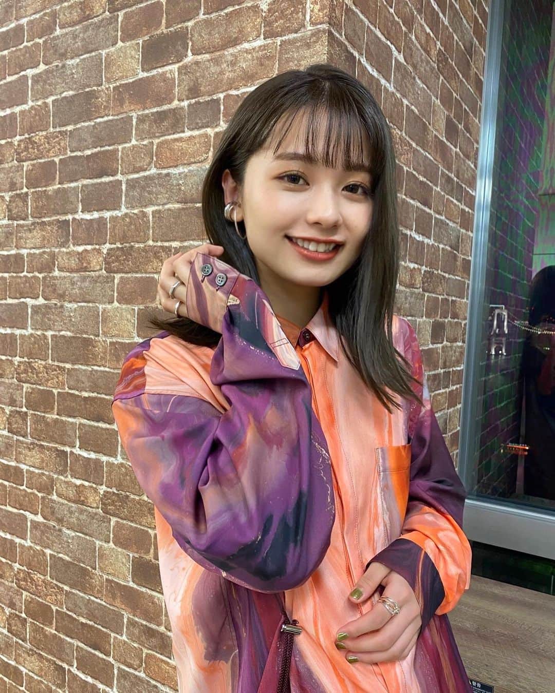 足立佳奈のインスタグラム：「このあとだよ！ 22時54分〜だよ！！！  📺フジテレビ 「フィーチャーズ」みてね！！  今の私を知ってもらえるかなって思います！  #フジテレビ #フィーチャーズ」
