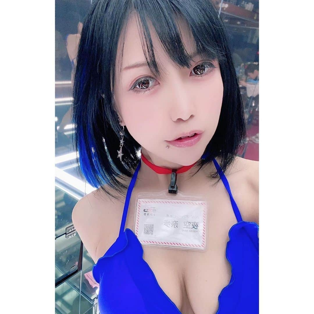 上野菜穂さんのインスタグラム写真 - (上野菜穂Instagram)「今日写真いっぱい撮ったから、まだこの後もupするね📸  #夜空奈歩 #yozora_naho #椎名ほのか #av女優  #セクシー女優  #sod #sodland #サイレントバー　 #silentbar #水着 #水着姿 #胸 #谷間 #へそピ#口ピ#青メッシュ」2月9日 21時50分 - yozora_naho