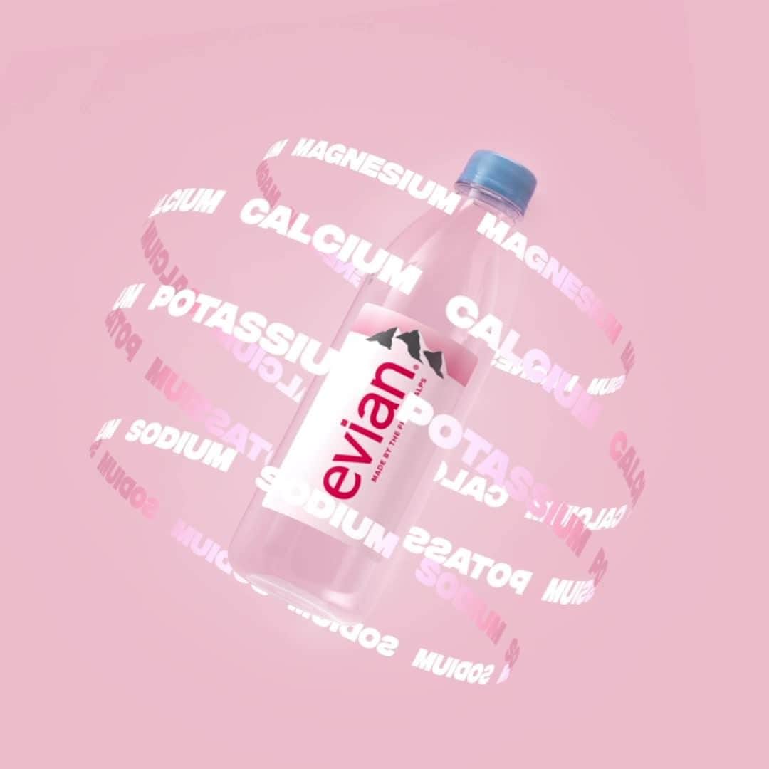 evianのインスタグラム：「The minerals and electrolytes you know. And... those you don’t? Nitrates, Bicarbonates, Sulfites, Silica and Chlorides*. ​⁣ ⁣ All brought to you by the French Alps. Hydration as nature intended it. 💧​⁣ ⁣ #evian #evianwater #stayhydrated #positivedrops⁣ ⁣ * evian is low in minerals」