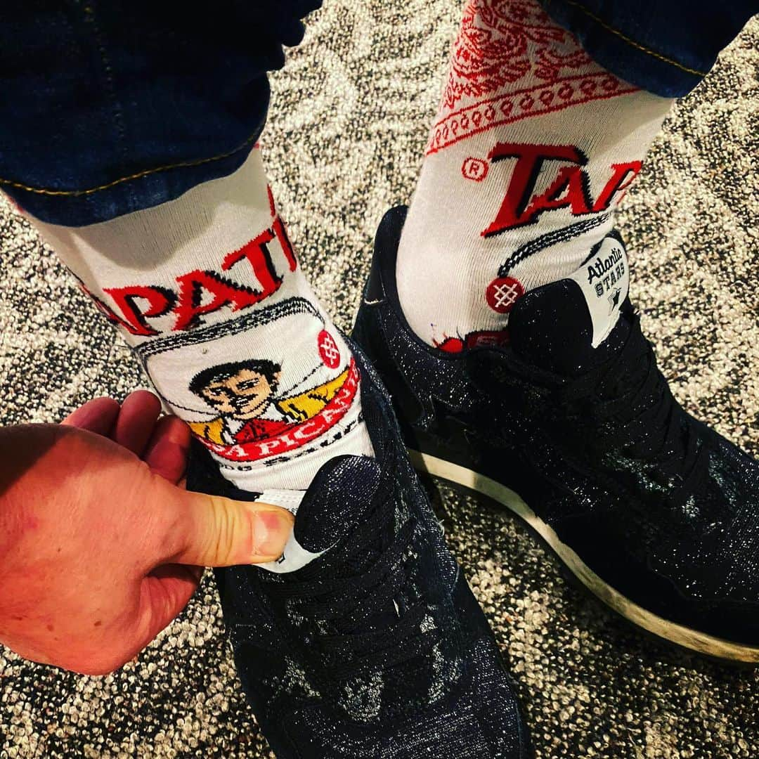 鈴木みのるさんのインスタグラム写真 - (鈴木みのるInstagram)「Today's STANCE  #stancesocks  #stance_japan  東京→広島　10時間以上かかった。あ〜ケツが痛い。。」2月9日 23時06分 - suzuki.d.minoru