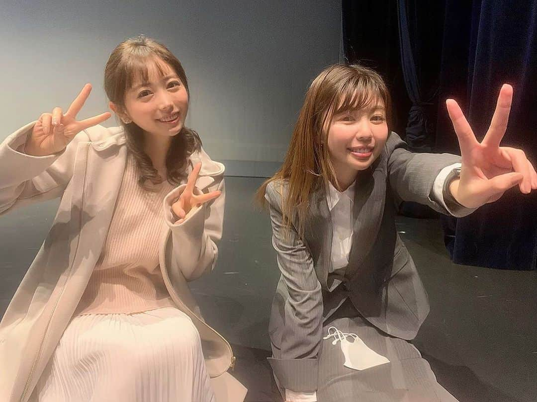 辻満里奈さんのインスタグラム写真 - (辻満里奈Instagram)「服部さやかさん✨  番組ではバチバチのライバルという位置付けですが、オフではとっても気さくで優しいお姉さんです💕  福岡よしもとの皆さん、昨日はありがとうございました✨  #よしもと天神１丁目 #福岡よしもと #服部さやか さん #永久保存版 #RKB毎日放送 #アナウンサー #辻満里奈」2月10日 9時30分 - marina__tsuji