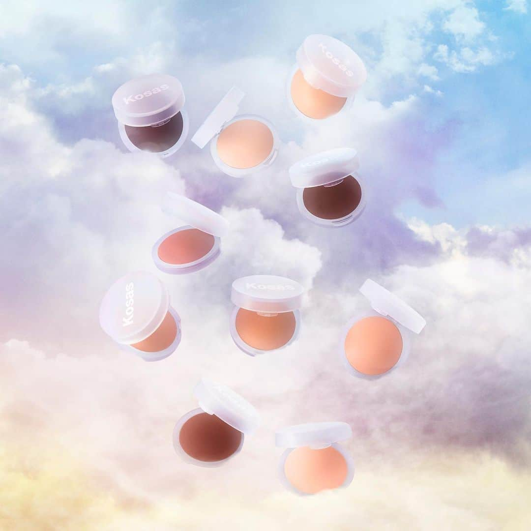 セフォラさんのインスタグラム写真 - (セフォラInstagram)「*Floating* thanks to the new @kosas Cloud Set Baked Setting & Smoothing Talc-Free Vegan Powder ☁️☁️☁️ The super-soft formula is available in 10 shades, keeps makeup in place, and covers up any unwanted shine but leaves that ✨perfect glow ✨ #CleanAtSephora Cloud Set Baked Setting & Smoothing Talc-Free Vegan Powder」2月10日 10時05分 - sephora