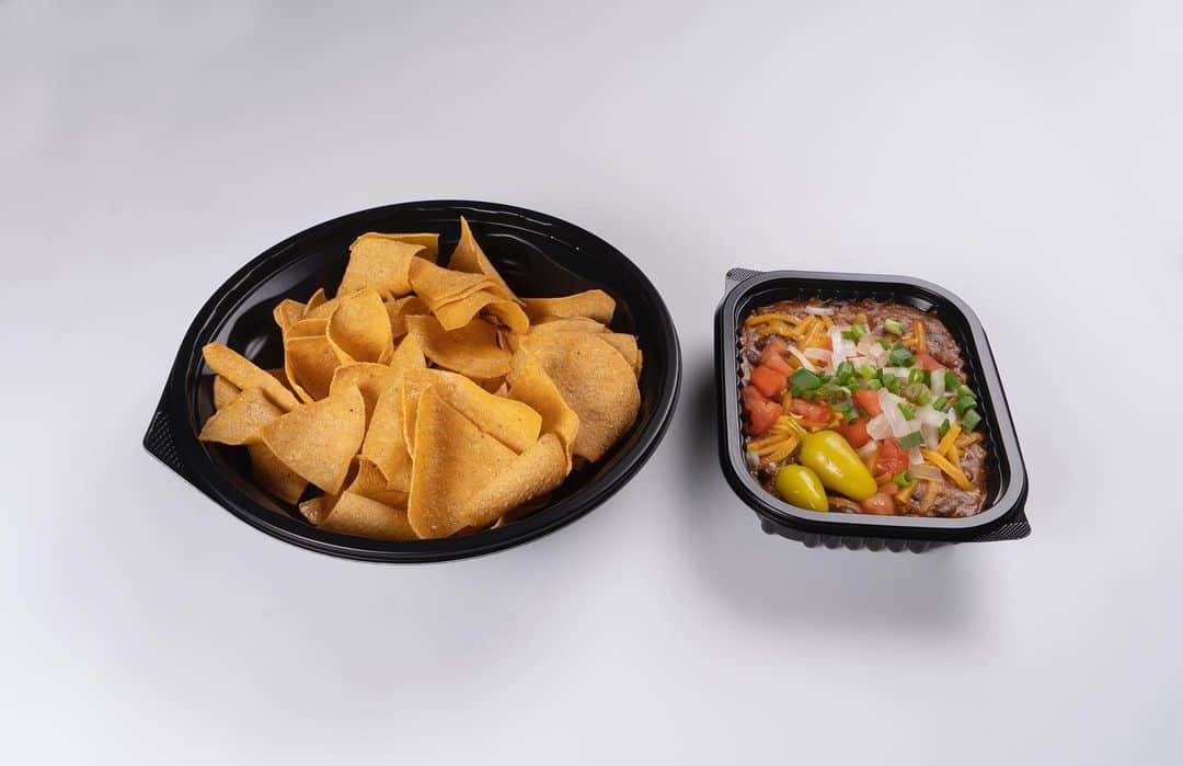Zippy's Restaurantsのインスタグラム：「Are Chili Nachos a pupu or a meal? Whatever they are they’re definitely deliciscious.」