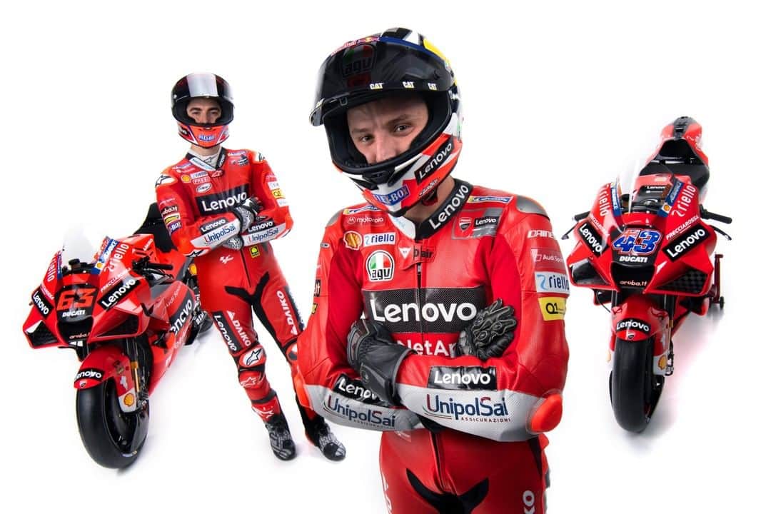 MotoGPさんのインスタグラム写真 - (MotoGPInstagram)「In the red corner!!! 🥊 @jackmilleraus and @pecco63 unveil the 2021 @ducaticorse Desmosedici GP! 🔴🤩 #JM43 #FB63 #MotoGP #Motorsport #Motorcycle #Racing」2月10日 1時30分 - motogp