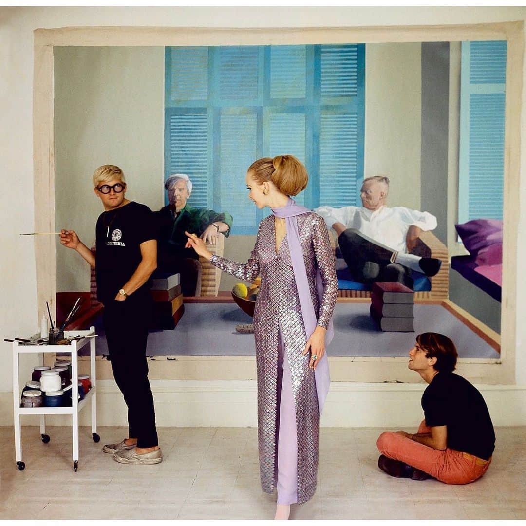 アダムのインスタグラム：「David Hockney, Peter Schlesinger, and Maudie James. Photo by Cecil Beaton, 1968」