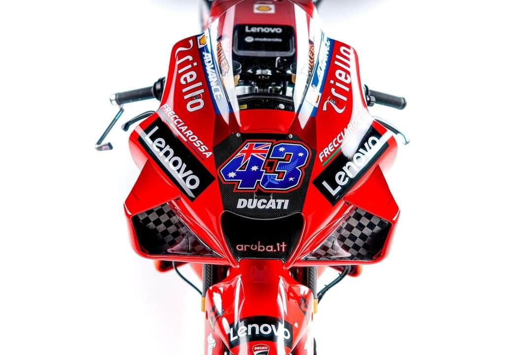 MotoGPさんのインスタグラム写真 - (MotoGPInstagram)「Feast your eyes on the new 2021 @ducaticorse Desmosedici GP! 🤩 Check out the latest Bologna Bullet from every angle! 🔥 #MotoGP #Motorsport #Motorcycle #Racing」2月10日 2時30分 - motogp