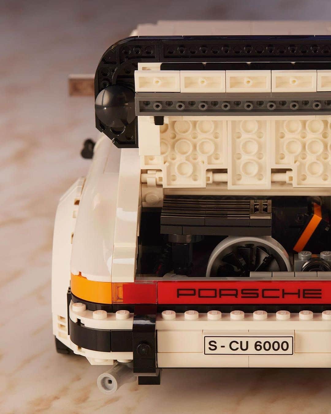 Porscheさんのインスタグラム写真 - (PorscheInstagram)「Brick by brick, build your way to become a @LEGO mechanic.    #LEGO #LEGOPorsche #GModel」2月10日 2時44分 - porsche