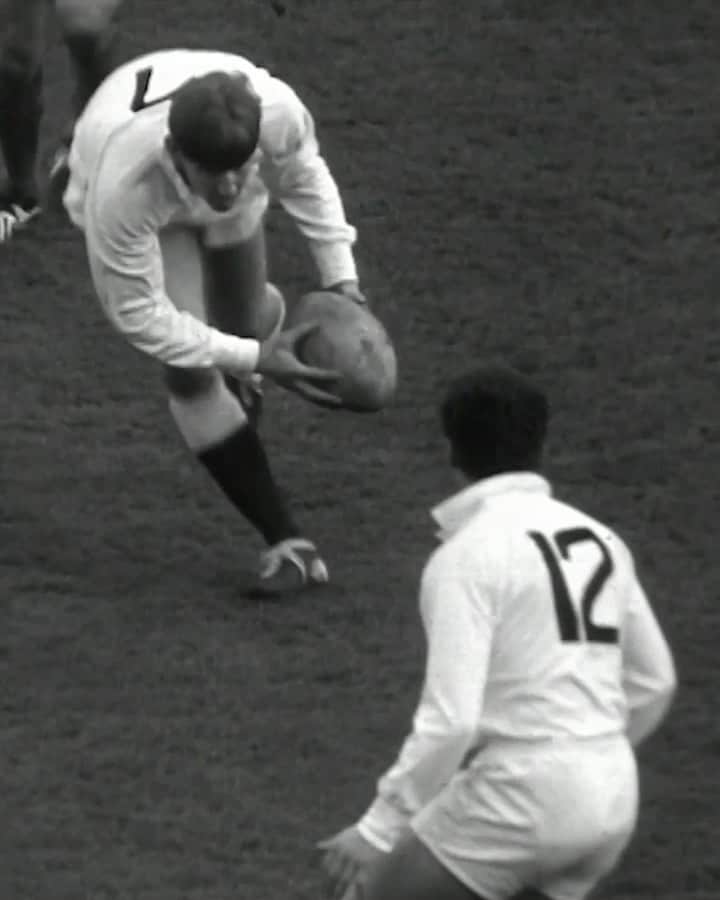 のインスタグラム：「‘10 QUESTIONS’ WITH @englandrugby LEGENDS, Episode 1⁠⠀ ⁠⠀ Alongside the release of the new Bremont RFU 150 limited edition watch, we spoke to England rugby stars from different generations about what the Rugby Football Union’s 150th anniversary means to them. This episode, they share their most important player of the last 150 years, the best piece of advice they were given, and if there's any element of 'old rugby' they'd like to see in today's game.⁠⠀ ⁠⠀ Featuring Bremont Ambassador @thomascurry_7 @lewismoody7 @willgreenwood @lawrence_dallaglio and Richard Greenwood.⁠⠀ ⁠⠀ Tap our LinkinBio to see the Bremont RFU 150.⁠⠀ ⁠⠀ #englandrugby150 #WearTheRose #bremont #bremontwatches #rugby #englandrugby #worldcup #rugbyworldcup #rfu #tomcurry #sportwatch #england #luxurywatch #luxurywatches」