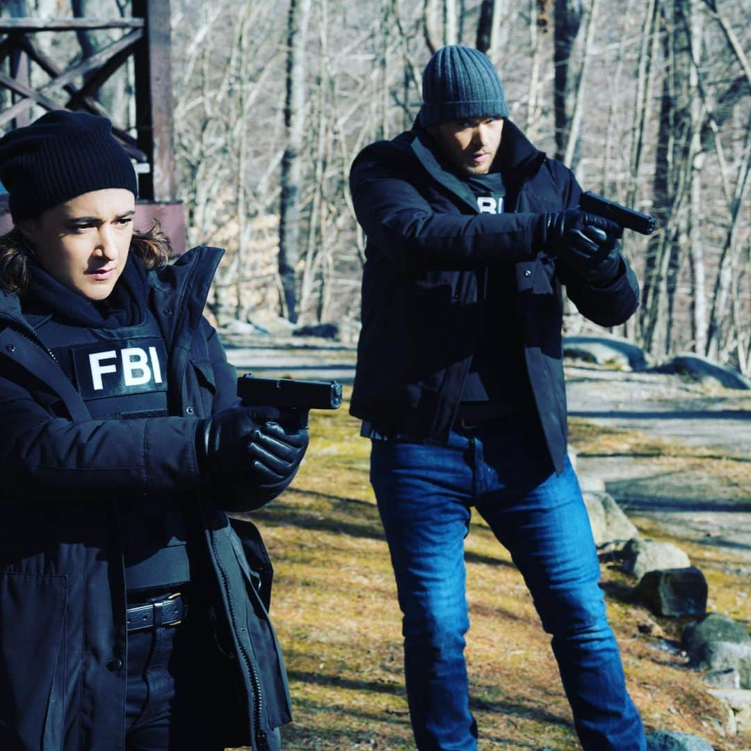 ケラン・ラッツさんのインスタグラム写真 - (ケラン・ラッツInstagram)「New episode tonight of @fbimostwantedcbs tonight at 10pm only on @cbstv   Welcome to the show @itstaylorcooper such a pleasure working with you. 🙌  #Repost @itstaylorcooper ・・・ first episode airs tomorrow night at 10PST on CBS 🥳」2月10日 2時56分 - kellanlutz