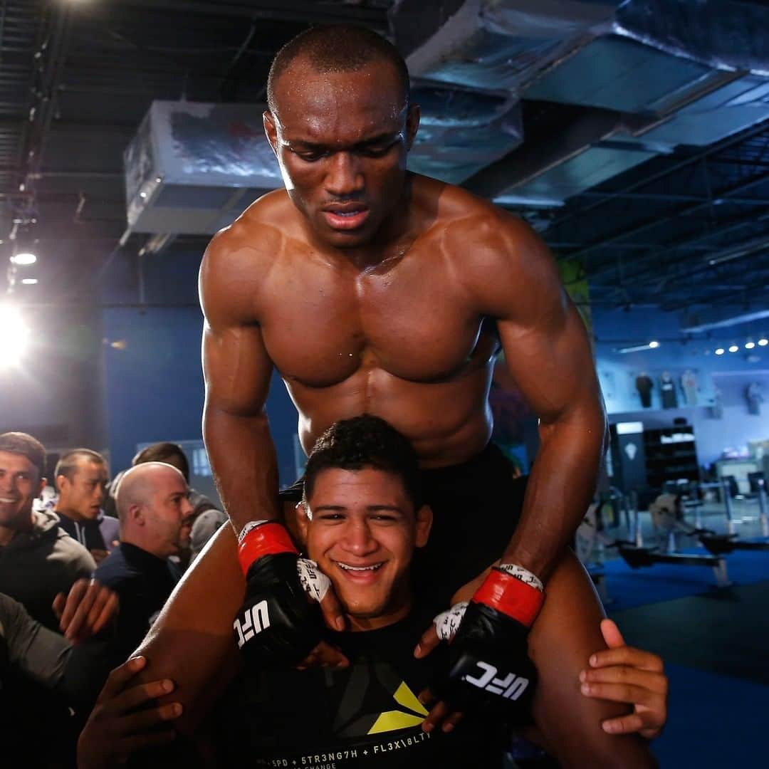 UFCさんのインスタグラム写真 - (UFCInstagram)「Once friends... Now foes. #UFC258」2月10日 3時23分 - ufc