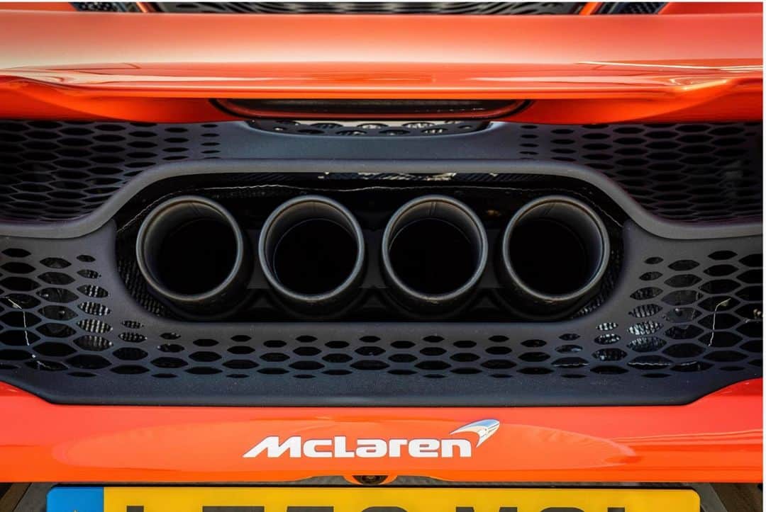 McLaren Automotiveのインスタグラム：「Every LT is born to take on the extreme loads and high revs of the track... but also deliver consistent thrills on any road, every day.」