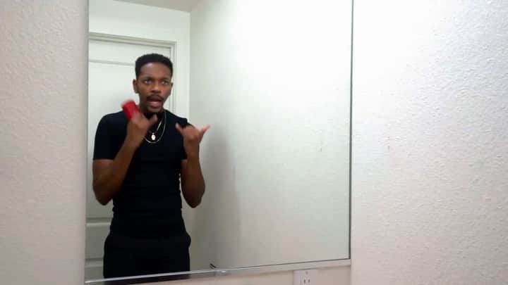 Reggie COUZのインスタグラム：「Just a whiff of that @oldspice Dynasty cologne quality scent and #SmellReadyForAnything #SponsoredObviously」