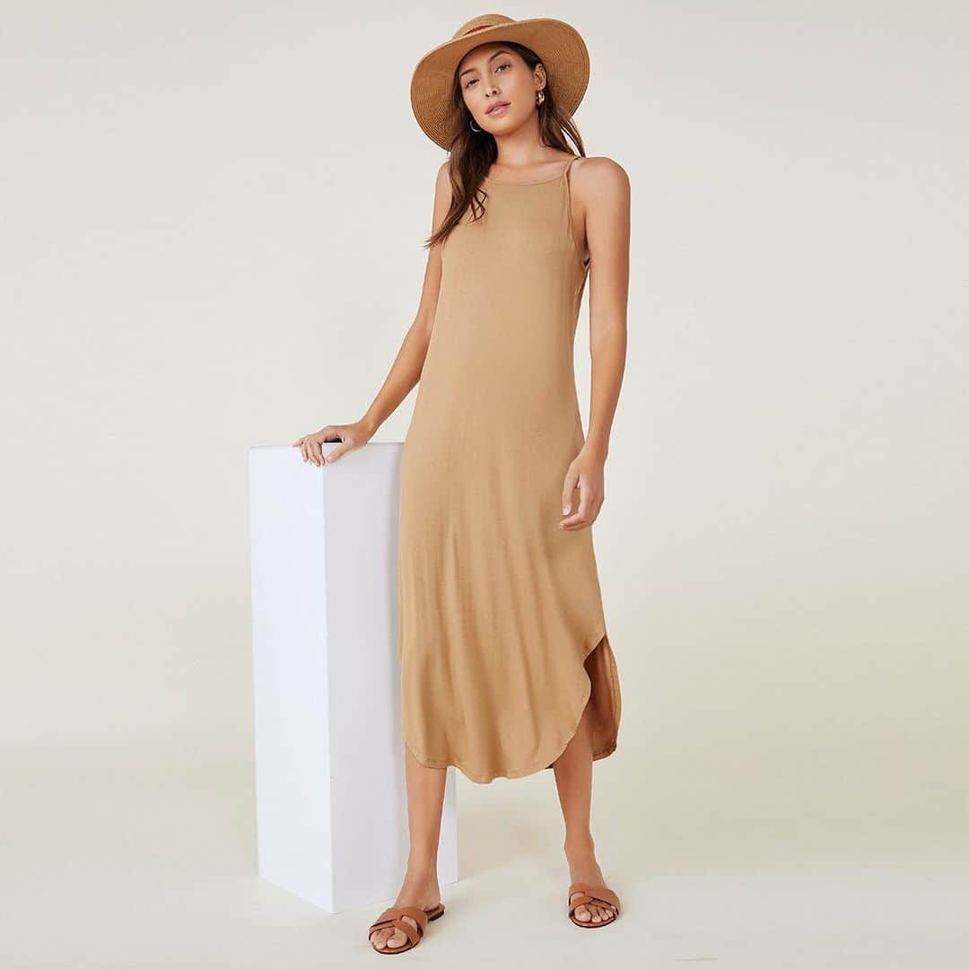 SHEINのインスタグラム：「New in #SHEINBasics! 🤍🏹  Shop Item #: 1987862, 1988711  #SHEINgals #SHEINBasics #SHEINSS21」