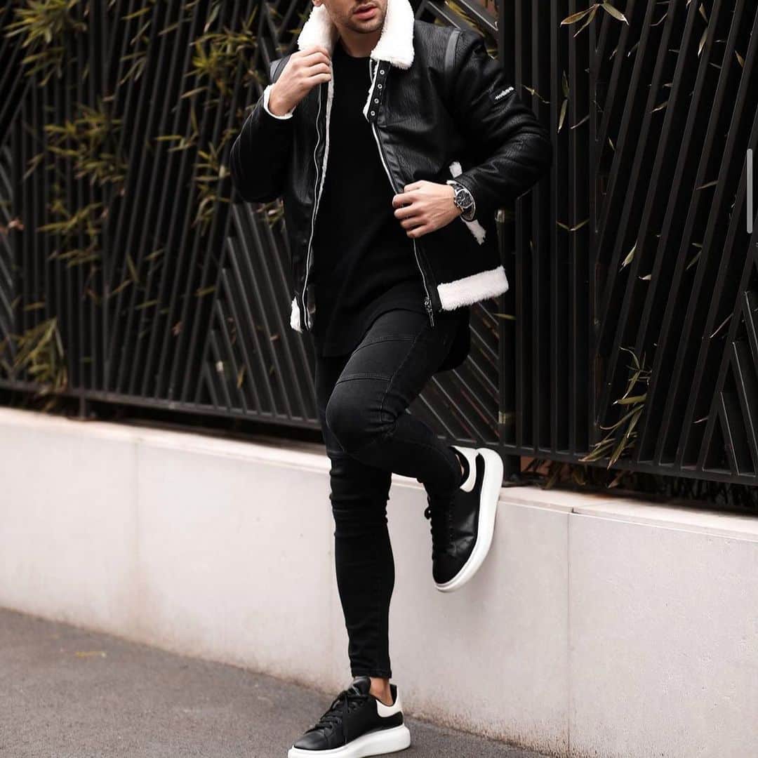 Men Withのインスタグラム：「What do you think about this outfit? 👌🏽 #menwithstreetstyle」