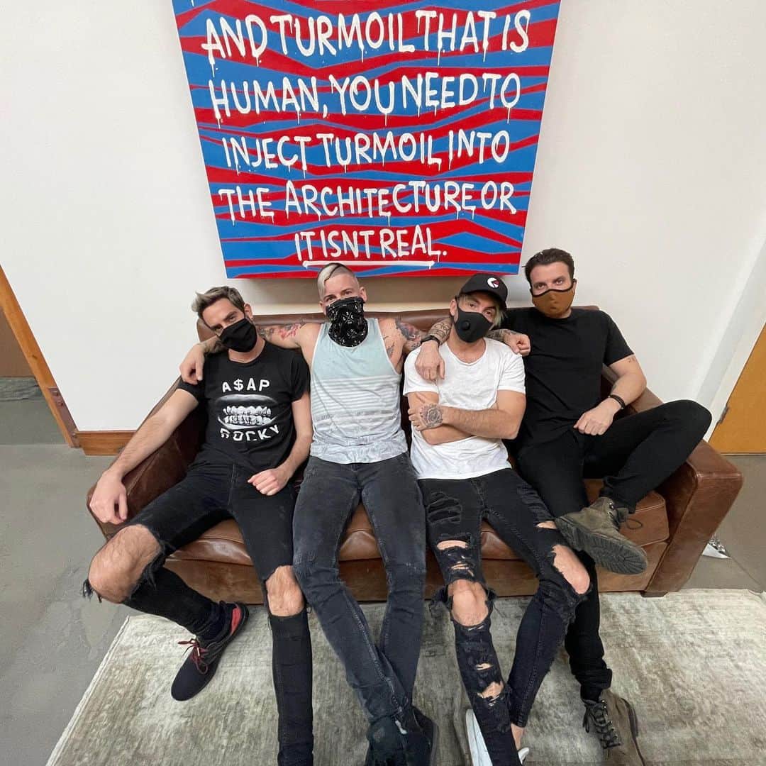 All Time Lowのインスタグラム：「Is this picture punk enough」