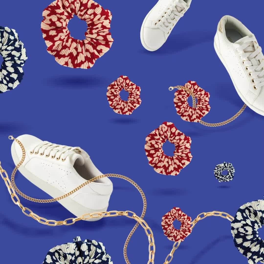 アクセサライズのインスタグラム：「The weather is cold, but these new accessories are 🔥🔥  Tap the link in our bio to shop #Accessorize」