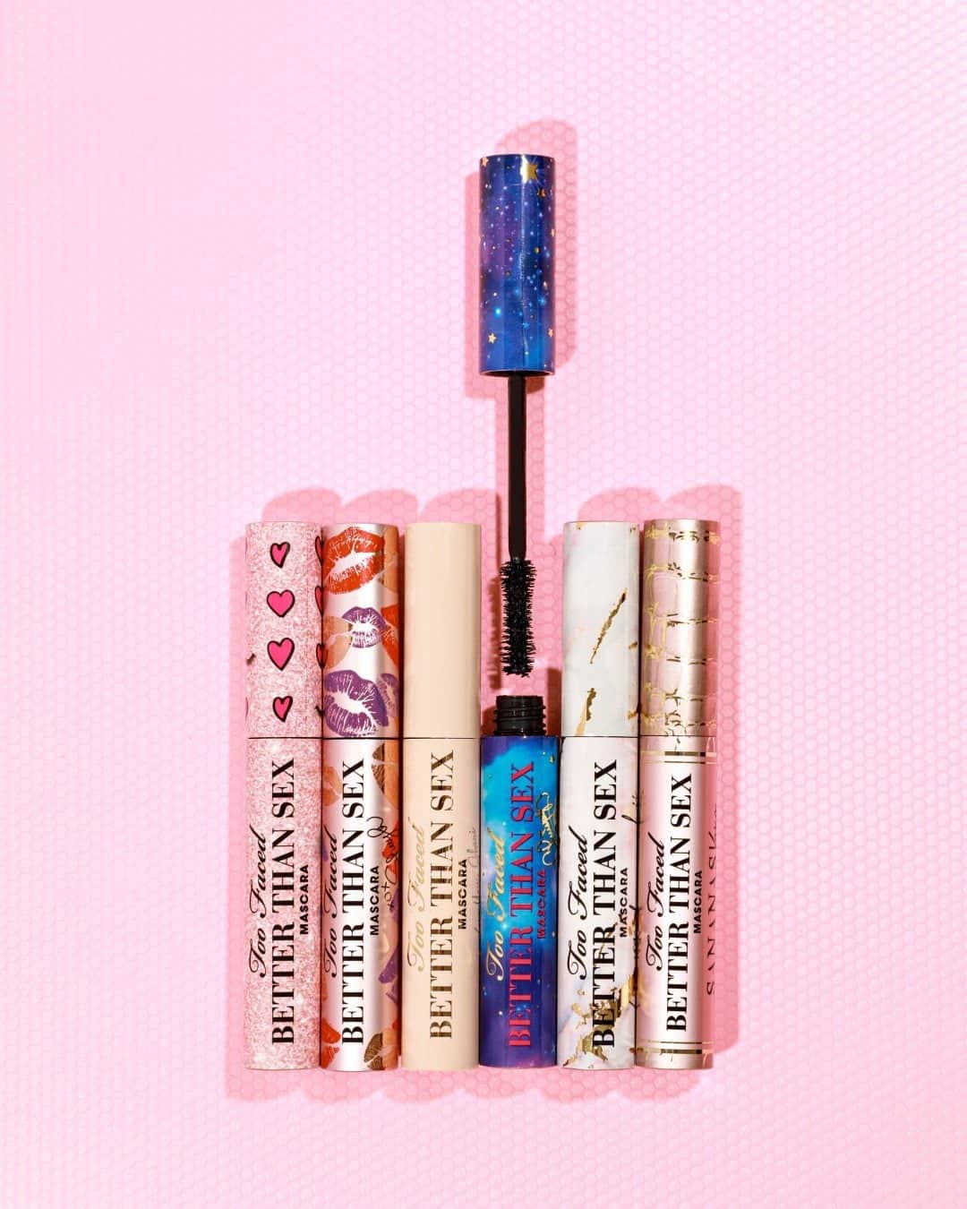 Too Facedのインスタグラム：「New limited-edition designs, same amazing lashes. 😍 Tap to stock up on our iconic Better Than Sex Mascara, dressed up by your FAVE social superstars! #betterthansex #toofaced」