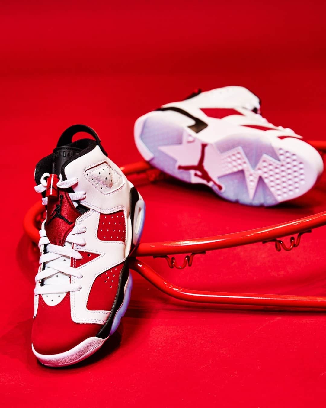 Foot Lockerのインスタグラム：「Keep it OG! #Jordan Retro 6 'Carmine' launches February 13th online & in-store.」