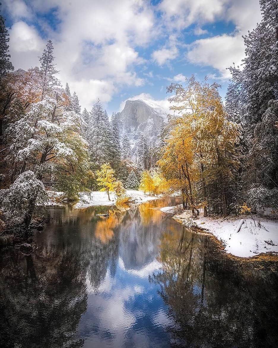 instagoodさんのインスタグラム写真 - (instagoodInstagram)「Hey everyone @_mcastaneda_ here again showing off the image that helped really get things going for me. National and State Parks are a huge influence for what I do and Yosemite has always been at the forefront of that exploration. For this shot we were blessed with vibrant fall colors at their peak; when overnight, a large snow storm arrived leaving fresh white powder all throughout the park. This rare event was nicknamed snowliage by all the news outlets with this image being used as one fo the headlines. I have a lot of memories inside this special park but none of them even come close to how I felt experiencing what I saw on that day.」2月10日 4時43分 - instagood