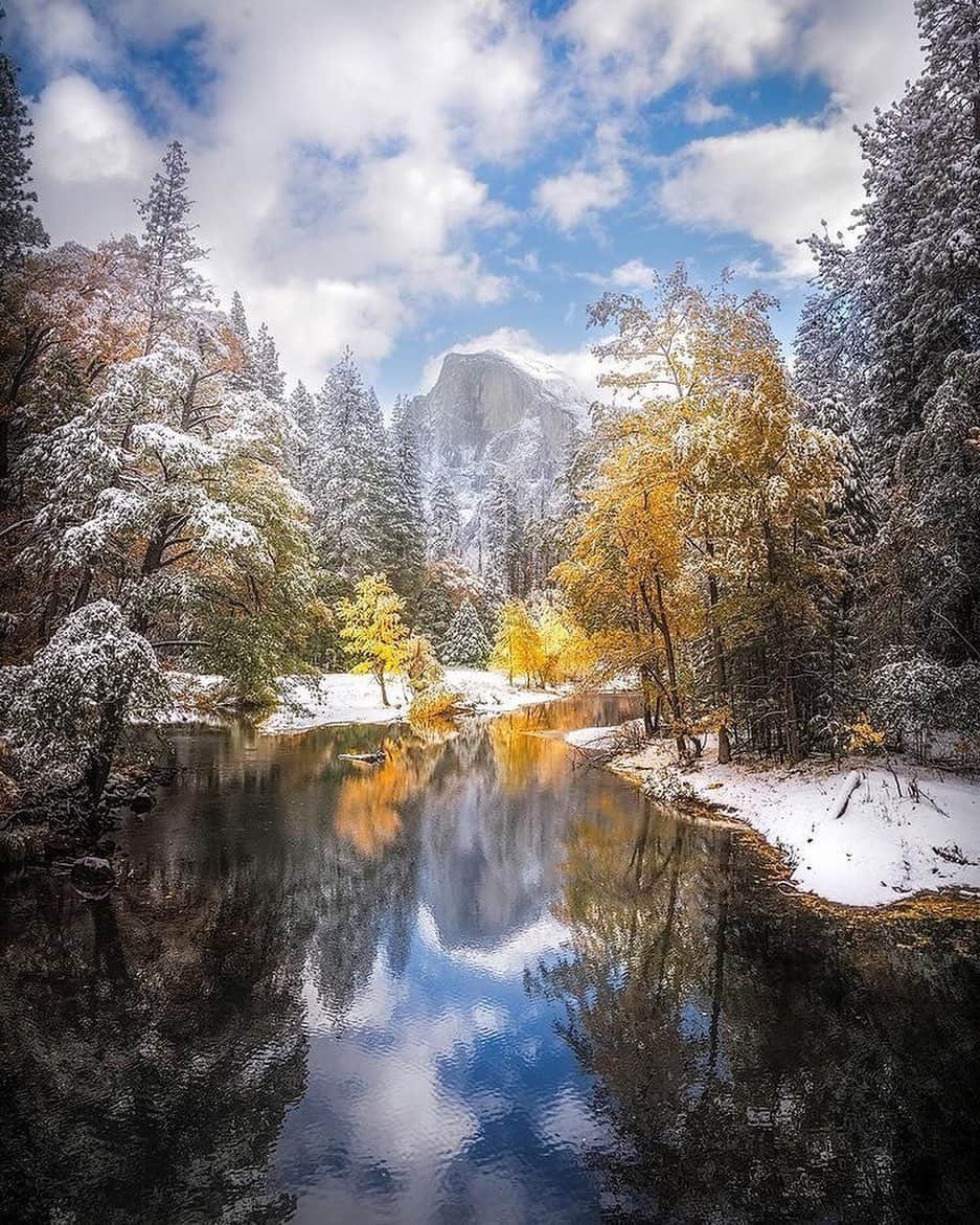 instagoodのインスタグラム：「Hey everyone @_mcastaneda_ here again showing off the image that helped really get things going for me. National and State Parks are a huge influence for what I do and Yosemite has always been at the forefront of that exploration. For this shot we were blessed with vibrant fall colors at their peak; when overnight, a large snow storm arrived leaving fresh white powder all throughout the park. This rare event was nicknamed snowliage by all the news outlets with this image being used as one fo the headlines. I have a lot of memories inside this special park but none of them even come close to how I felt experiencing what I saw on that day.」