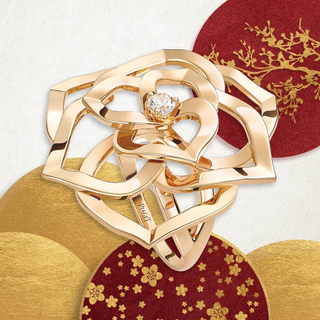 ピアジェさんのインスタグラム写真 - (ピアジェInstagram)「Feeling 𝒍𝒖𝒄𝒌𝒚 in love? This #PiagetRose creation in warm rose gold is a reminder of your 𝒆𝒏𝒅𝒍𝒆𝒔𝒔 adoration, with its delicate petals and diamond centre. - #Piaget #CNY #ChineseNewYear #LunarNewYear #RoseGoldRing #PiagetJewellery #DiamondJewellery #PiagetChineseNewYear」2月10日 5時00分 - piaget