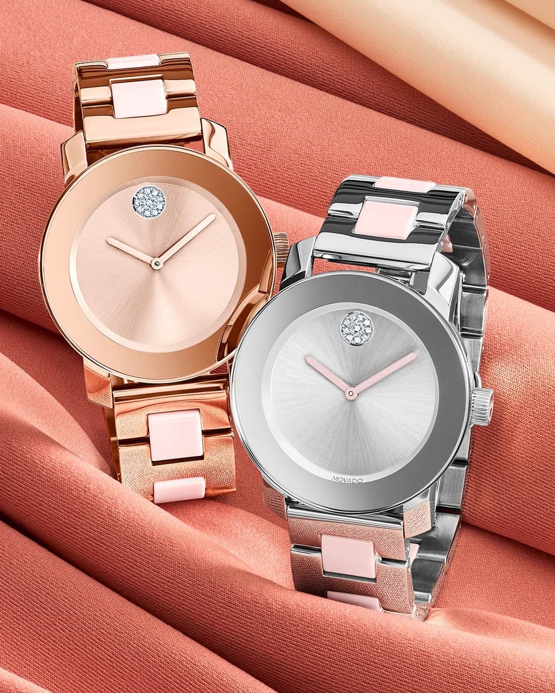 モバードのインスタグラム：「Modern design is pretty in pink. Our #MovadoBOLD collection with sparkle at 12 o’clock and pink ceramic adds smooth texture and femininity to the wrist. Shop Movado.com for last minute gifts plus free overnight shipping through 2/11 noon EST!」