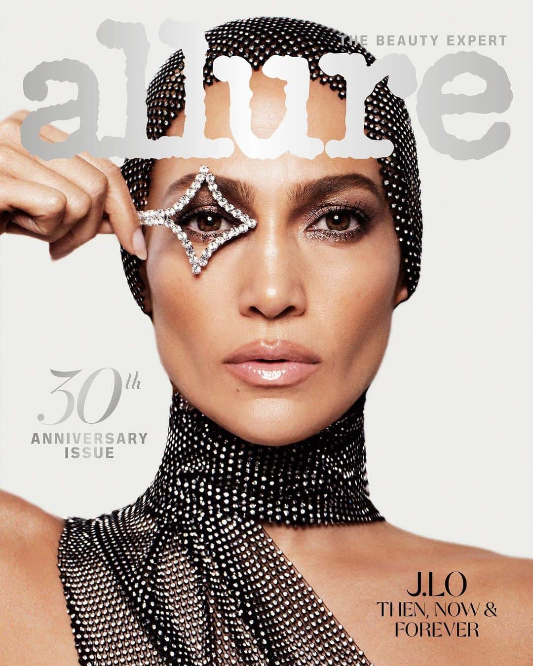 ニコラ・フォルミケッティのインスタグラム：「✨Magical moment with @jlo for @allure 30th anniversary issue 💫 photo @daniellamidenge fashion by me 🙏🏼」