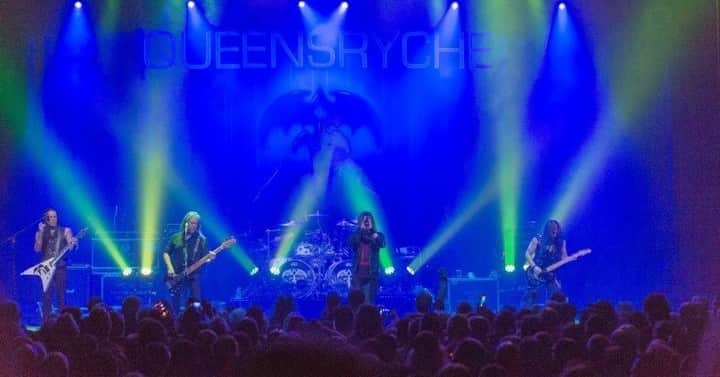 Queensrycheさんのインスタグラム写真 - (QueensrycheInstagram)「At Effenaar in Eindhoven, Netherlands (photo credit Bernard Bodt for Poidum Info) #queensryche #netherlands🇳🇱 #bandofbrothers #theryche #goodtimes #memories #eurotour2019 #wemissthis #wemissourrychers #bestfans #ughcovid」2月10日 5時30分 - queensrycheofficial