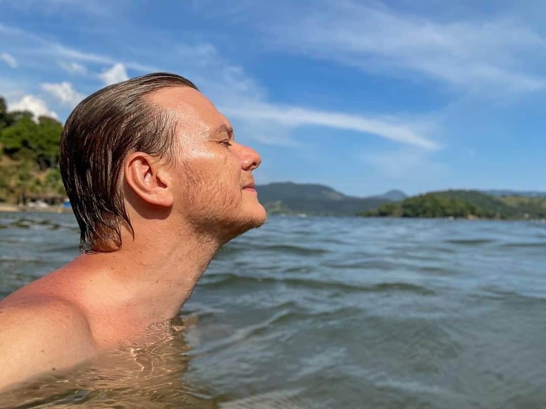 ミシェル・テロのインスタグラム：「“Faço de mim casa de sentimentos bons, onde a má fé não faz morada e a maldade não se cria...”  Amém! 🙏」
