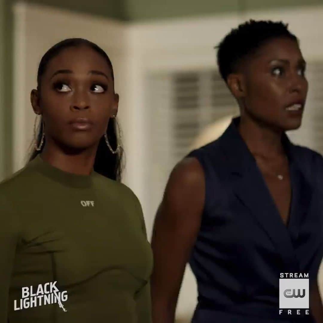 The CWのインスタグラム：「He's back. Stream the season premiere of @cw_blacklightning free only on The CW!  #BlackLightning」