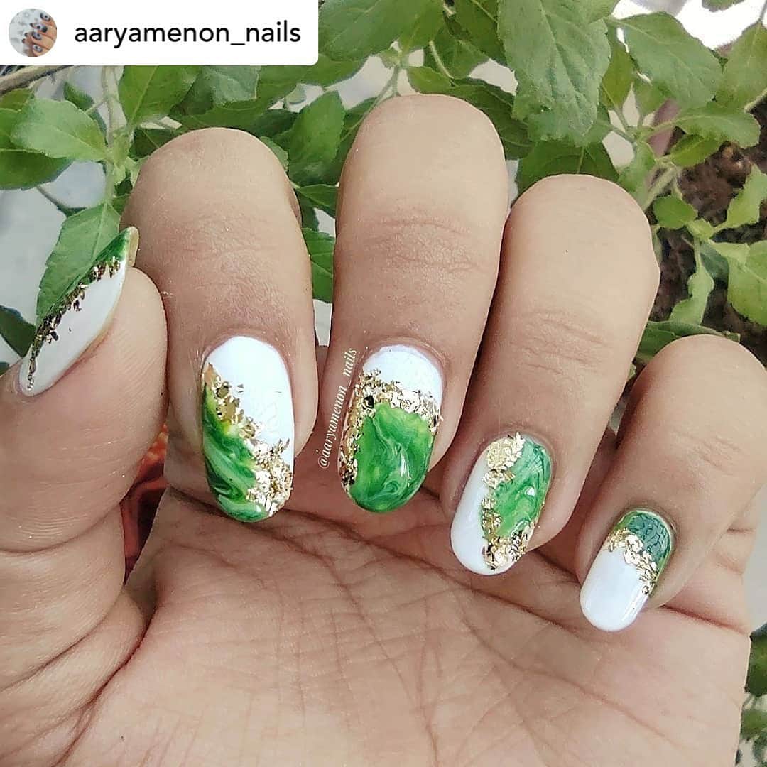 Nail Designsさんのインスタグラム写真 - (Nail DesignsInstagram)「Credit • @aaryamenon_nails ✨Marble Nail Design✨  What do you guys think about this design? ❤️  #nailspafeature」2月10日 6時08分 - nailartfeature