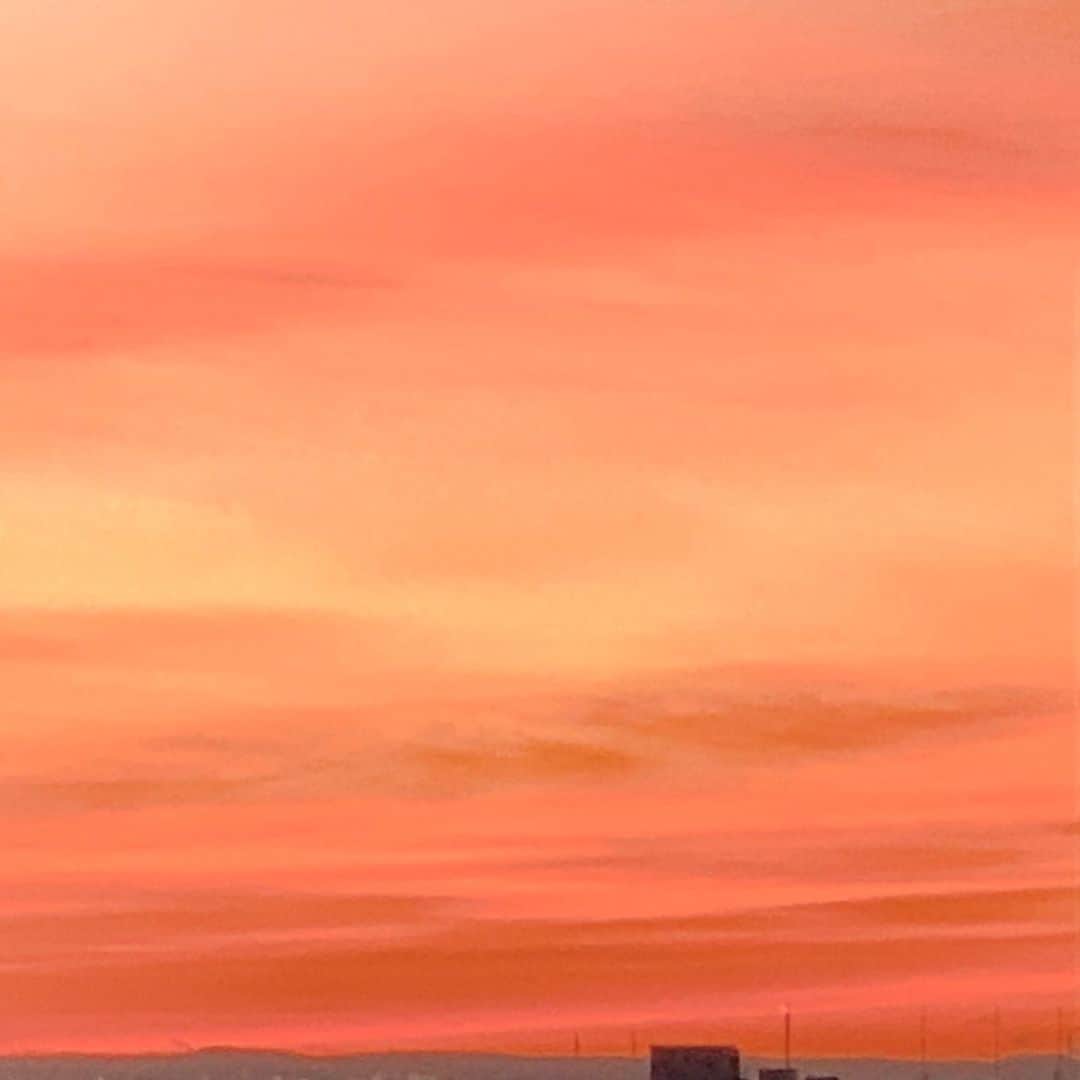 竹井亮介さんのインスタグラム写真 - (竹井亮介Instagram)「2021年2月10日。 朝焼け。 #今朝の色 #空」2月10日 6時25分 - takeiryosuke