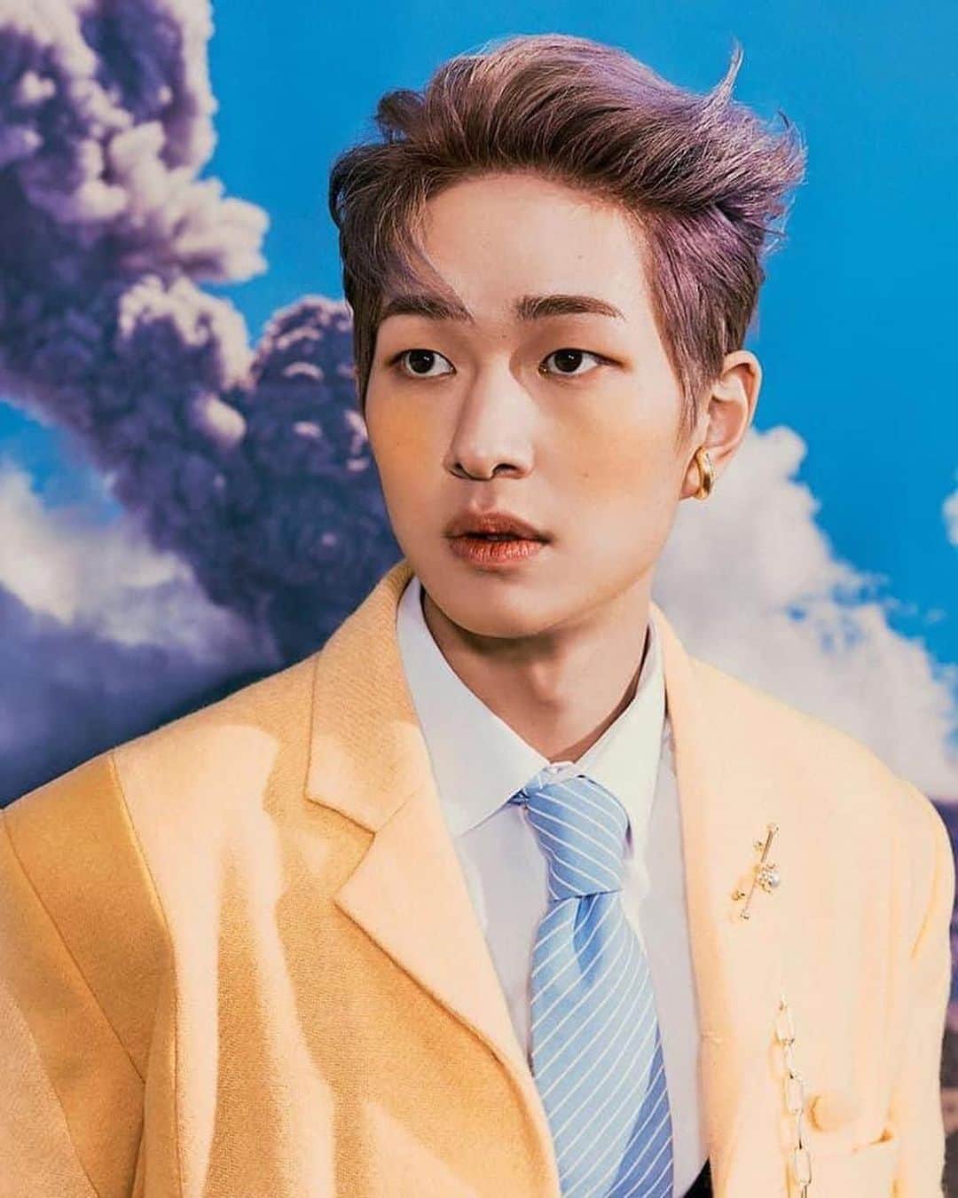 SHINeeのインスタグラム：「Teaser Image   SHINee The 7th Album [Don’t Call Me]  ☎️❌ Release ➫ 2021.02.22  #ONEW #온유 #KEY #키 #SHINee #샤이니 #Dont_Call_Me」