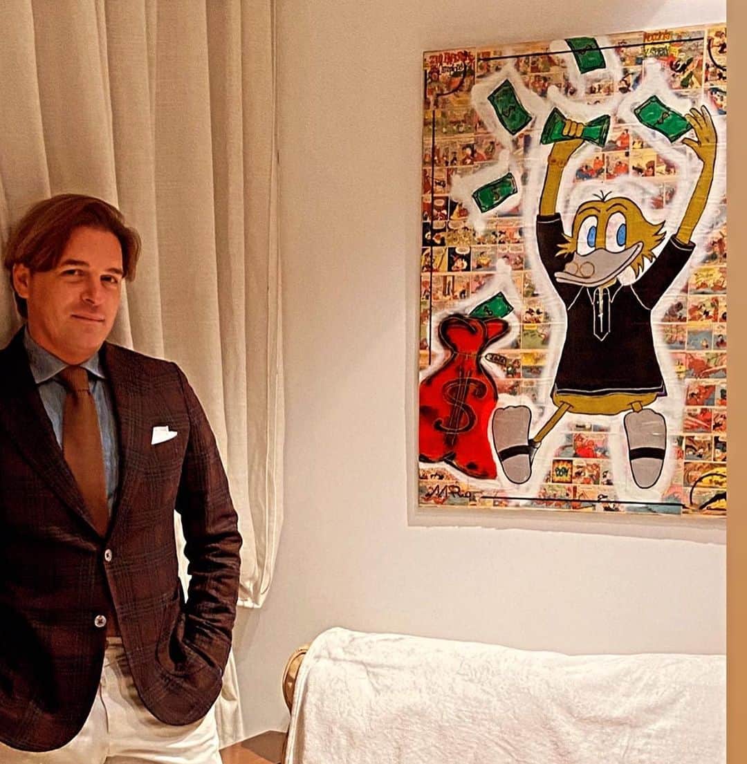 マリオムスカリエッロのインスタグラム：「Fashion and Art」