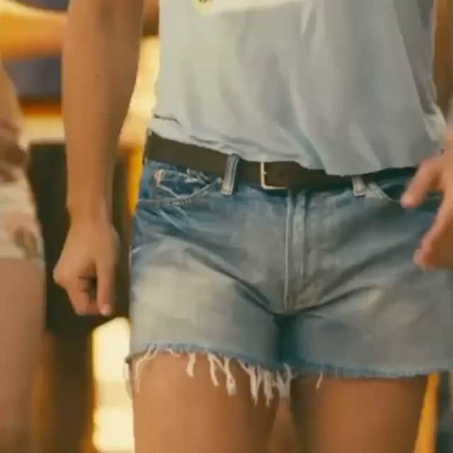 ラズ・アロンソのインスタグラム：「Trailers to my 2 new films dropping 2021! Lets go!!!!」