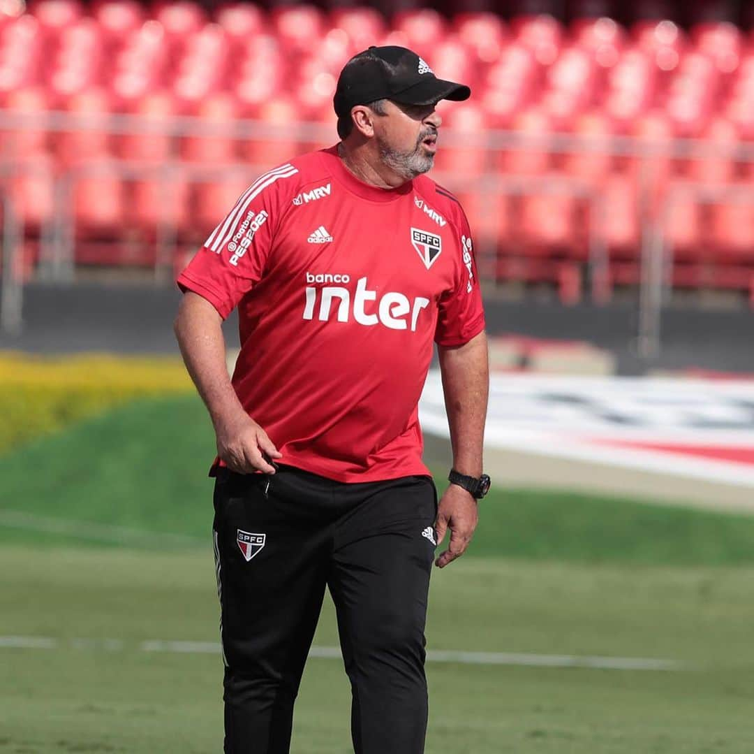 São Paulo FCさんのインスタグラム写真 - (São Paulo FCInstagram)「🏠🏟 O elenco treinou no Morumbi antes do duelo com o Ceará pelo @brasileirao. ⠀⠀⠀⠀⠀⠀⠀⠀⠀ #VamosSãoPaulo 🇾🇪 ⠀⠀⠀⠀⠀⠀⠀⠀⠀ 📸 Rubens Chiri / saopaulofc」2月10日 7時46分 - saopaulofc