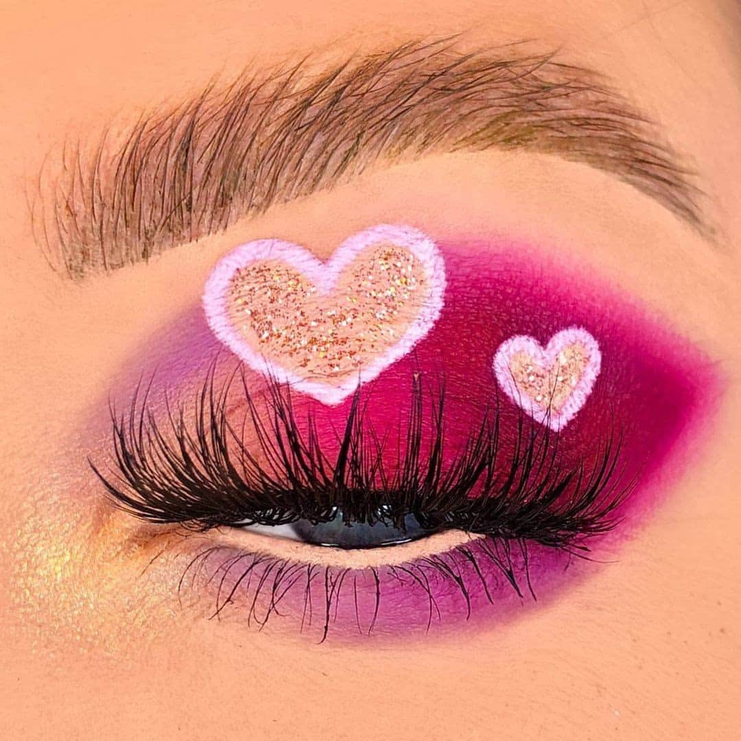 NYX Cosmeticsさんのインスタグラム写真 - (NYX CosmeticsInstagram)「We have major heart eyes for @mi1lou's Valentine's Day #EOTD 😍 She gets the look using our new limited edition 2 ME, LUV ME SHADOW PALETTE 💗 • #nyxcosmetics #nyxprofessionalmakeup #crueltyfreebeauty」2月10日 8時28分 - nyxcosmetics