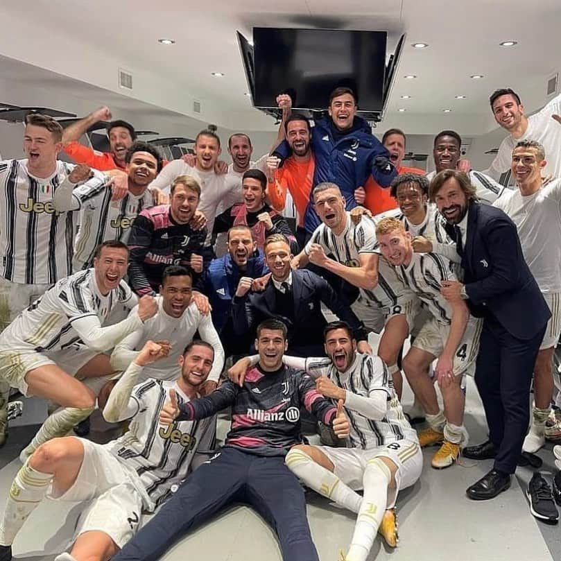 アンドレア・ピルロのインスタグラム：「In Finale!! Gran lavoro ragazzi 👏👏 @juventus #juveinter #coppaitalia」