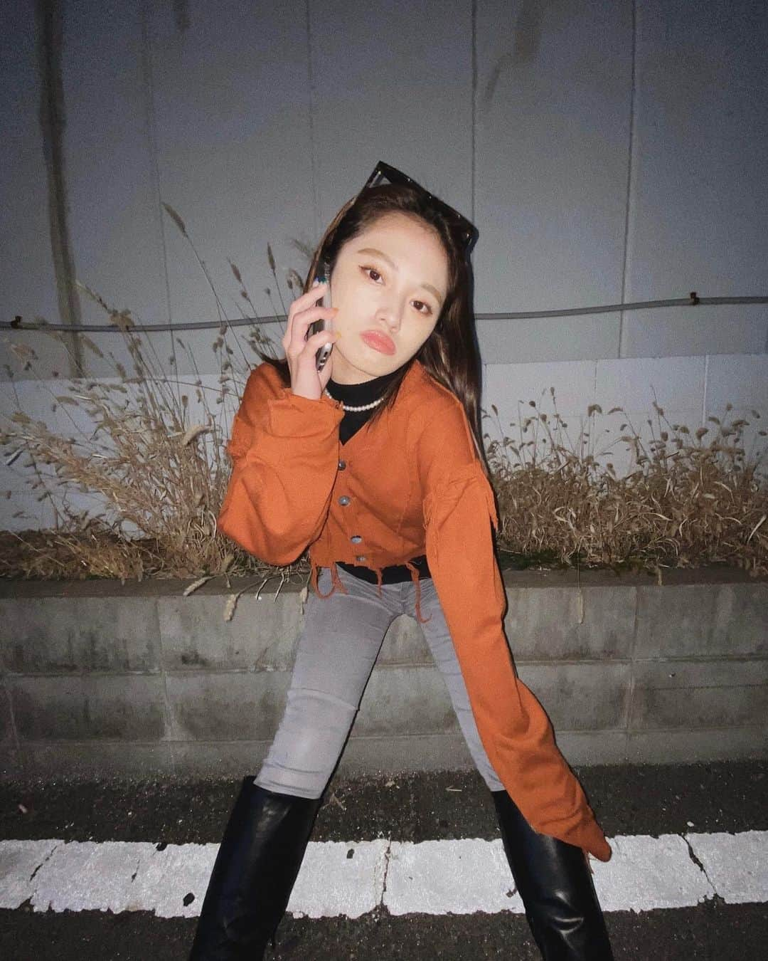 RUNA（竹田瑠奈）のインスタグラム：「今日のアタチ🧃🧃🧃﻿ ﻿ ﻿ turtleneck___ @uniqlo  cardigan___﻿ @viavanda_official  skinny___﻿ @uniqlo  boots___﻿ @zara  sunglasses___﻿ @bershka  ﻿ #ルナシフク #viavanda #cardigan #skinny #uniqlo #boots #longboots #ootd #ootdfashion #私服 #私服コーデ #coordinate #todayscode #code #outfit」