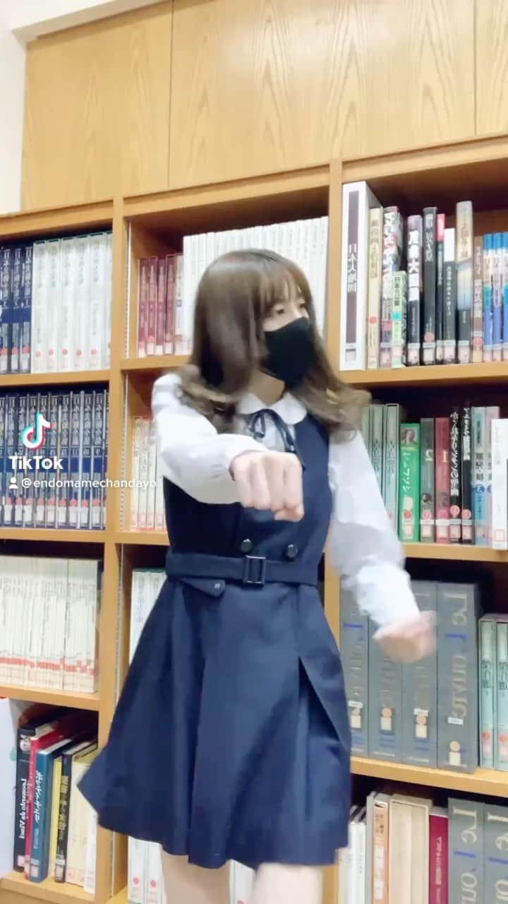 のインスタグラム：「in the library of school📚　 . . #fyp#tiktok#tiktokjapan#japan#jp#instagood#instagram#instapic#dance#dancer#18years#student#lb#lfl#ootd#좋아요」